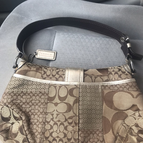 ✨SMALL AUTHENTIC COACH PURSE✨ - Picture 2 of 5